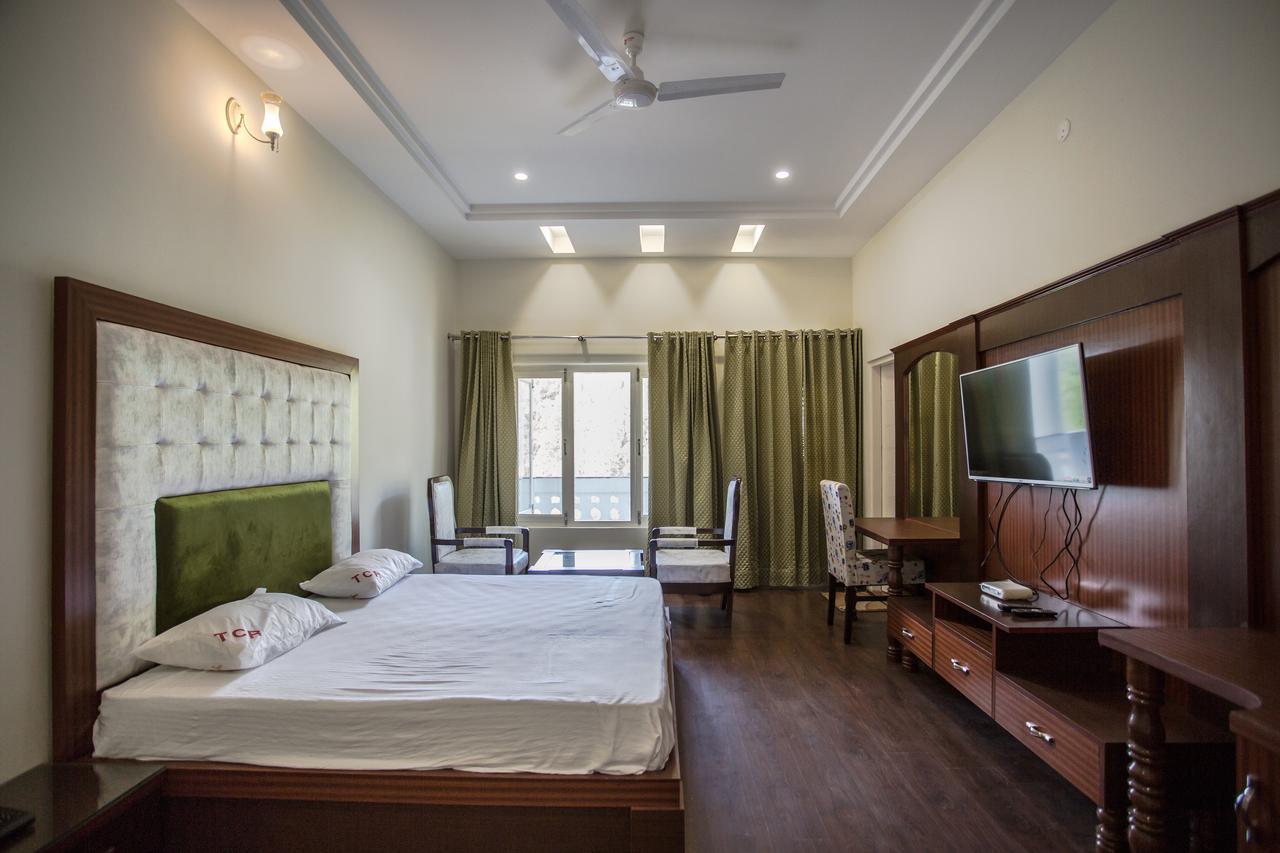 Tehri Club And Resort By One Earth Chamba  Exterior foto